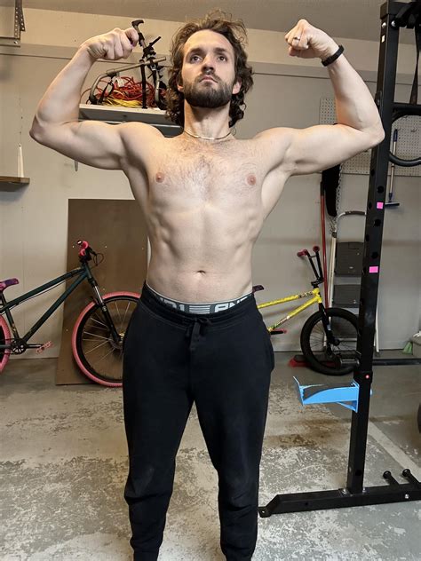 31 y/o 5’8” 179 lbs Keep Bulking? : r/BulkOrCut