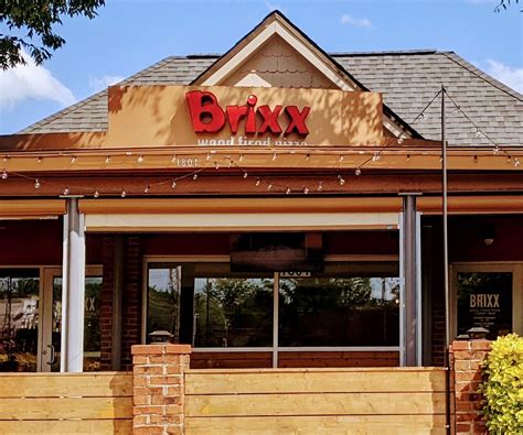 BRIXX WOOD FIRED PIZZA + CRAFT BAR, Charlotte - 1801 Scott Ave, Freedom Park - Restaurant Avis ...