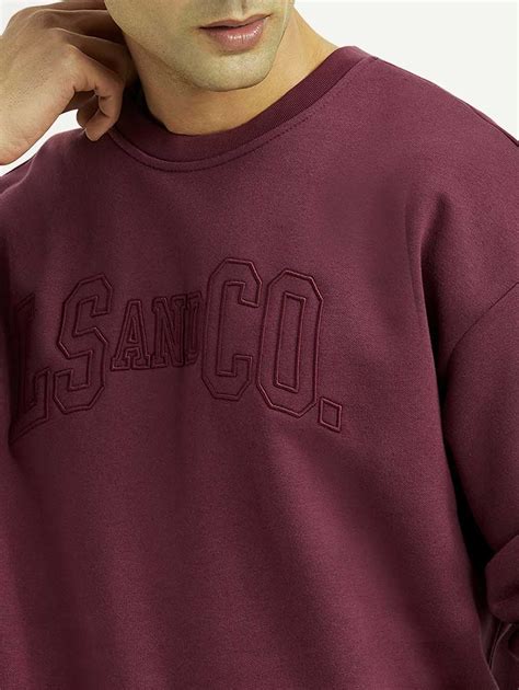 Men's Embroidered Maroon Crew Neck Sweatshirt – Levis India Store
