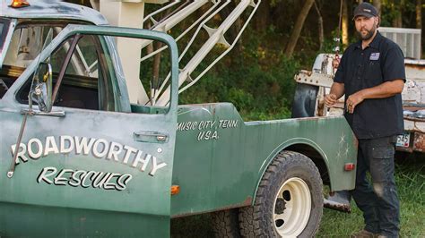 Who are “Roadworthy Rescues”, the same crew as in Vice Grip Garage?