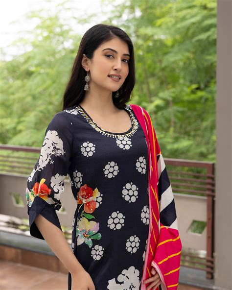 Midnight Garden Muslin Suit Set – Ambraee