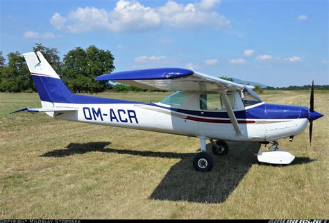 Cessna 152 - Untitled (Air Carpatia) | Aviation Photo #2152895 ...