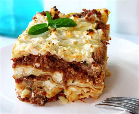 Lasagna napoletana: la ricetta per preparare la lasagna  