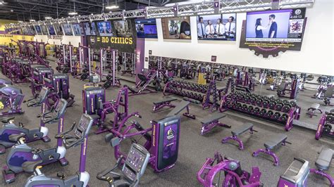Gym in Clarksville (Madison St), TN | 2300 Madison St | Planet Fitness