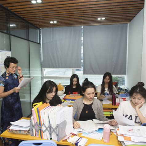 惠州网页制作-广州北大青鸟计算机学校-帮助更多青年学子提升技能，满意就业！