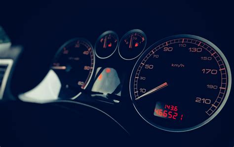 8 best speedometer apps to keep you on the road and without a ticket