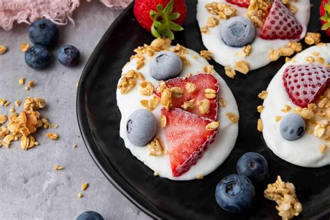 Frozen Strawberry Vanilla Yogurt Bites - Three Kids, Three Cats, and a Husband