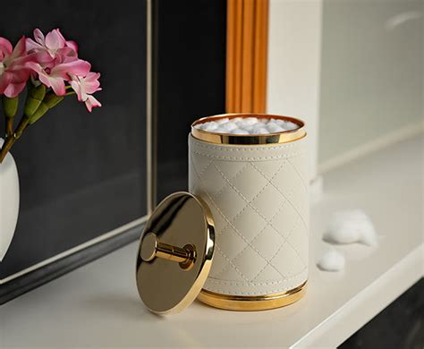 Giobagnara Round Box with Lid in Ivory: Stylish Organization for Your ...