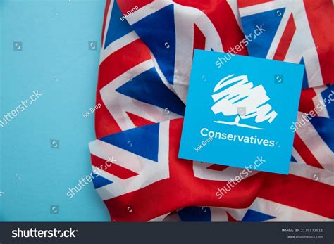 Conservative Club Sign 的图像结果