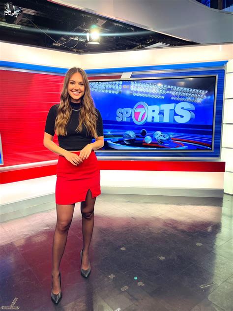 Marlee Wierda WHDH Boston (January 2024) : r/HotSportsReporters