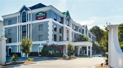 COURTYARD BY MARRIOTT RALEIGH CRABTREE VALLEY - Hotel Reviews, Photos ...