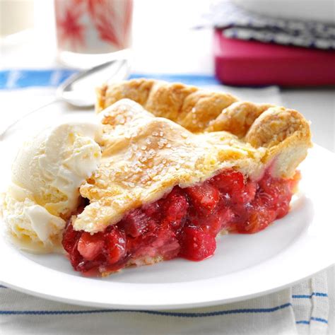 Strawberry Rhubarb Pie Recipe at Alyssa Wekey blog