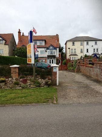 MICKLETON GUEST HOUSE (Skegness) - Guesthouse Reviews & Photos ...