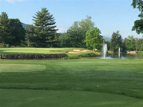 White Sulphur Springs Pictures - Traveller Photos of White Sulphur ...