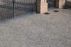 pavimentazione cortili pavimenti per esterno in pietra naturale porfido e pietra pavimentazione cortili pavimenti per esterno in pietra naturale porfido e pietra