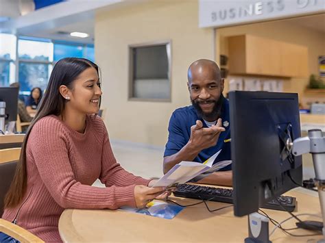 How Does CarMax Work? Your Questions, Answered | CarMax