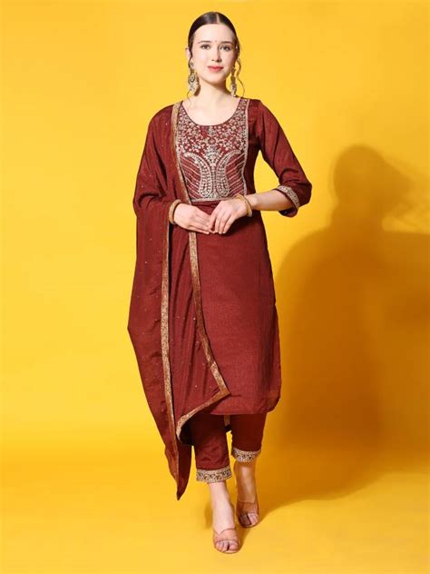 Women's Ethnic Motifs Yoke Design Kurta With Trousers & Dupatta - Noz2 ...