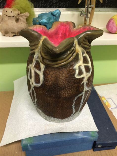 Alien Egg Prop 的图像结果