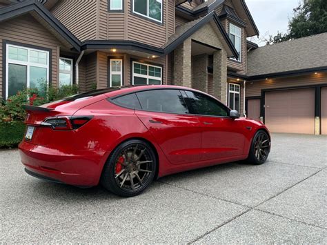 Tesla Model 3 Red Signature SV302S | Wheel Front