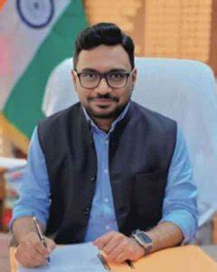 IAS Shrikant Balasaheb Suse Biography: Current Posting, Age, Cadre ...
