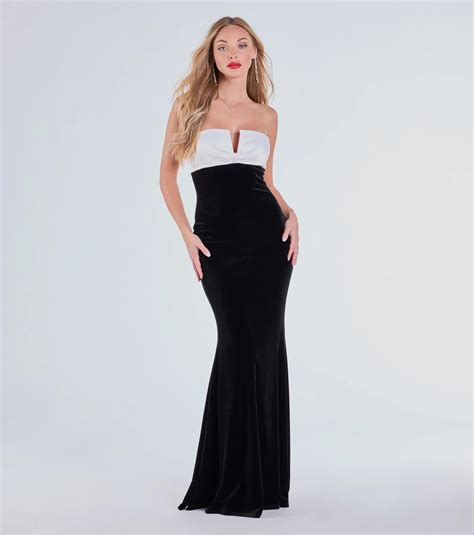 Black Velvet Dresses For Women & Windsor