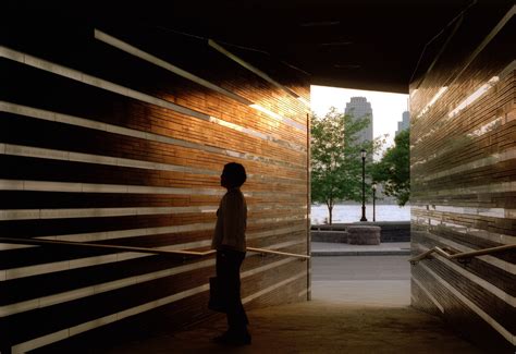 Galería de Irish Hunger Memorial / 1100 Architect - 2