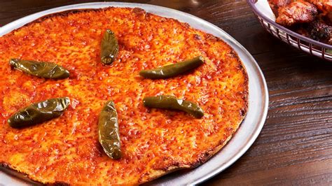 New pizza restaurant Riko's opens in north Palm Beach County