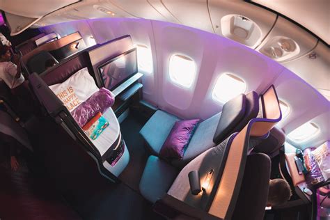 Qatar Airlines Business Class 的图像结果