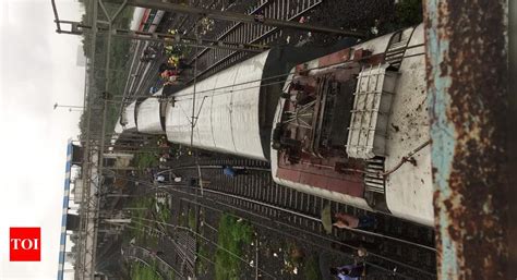 train derail at mahim - Times of India