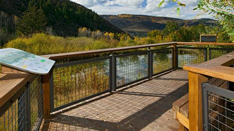 Walking Mountains Science Center - Mithun