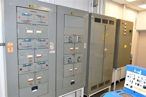 Square D Model QMB-56244-5A, Saflex 100-Amp, 480-V, 3-Phase ...