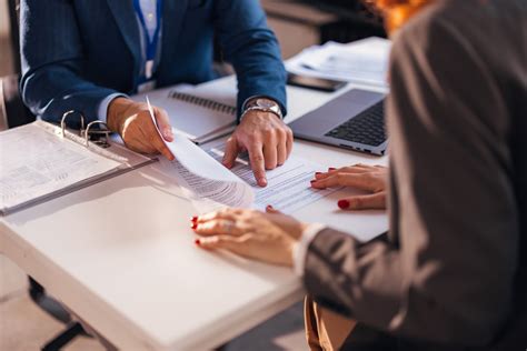 How Much Commission Do Realtors Make Explained