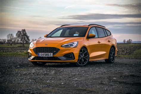 2019 Ford Focus ST Turnier 2,0 EcoBlue 190 PS M6 – autofilou