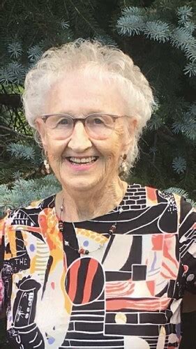 Theresa Turcotte | Obituaries | Elhatton's Funeral Home Ltd.