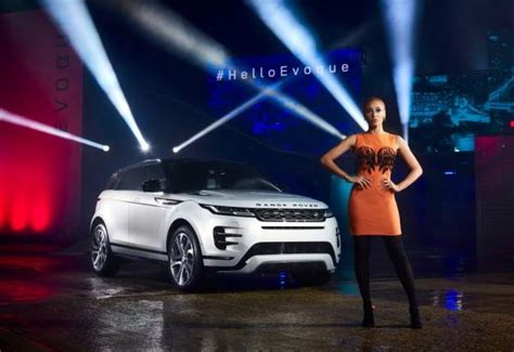 Land Rover premieres the all new Range Rover Evoque with Adwoa Aboah in ...