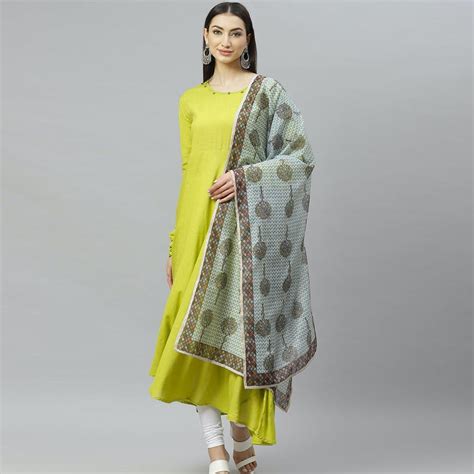 Get These Kurta Sets Like Myntra Under INR 2000 | LBB