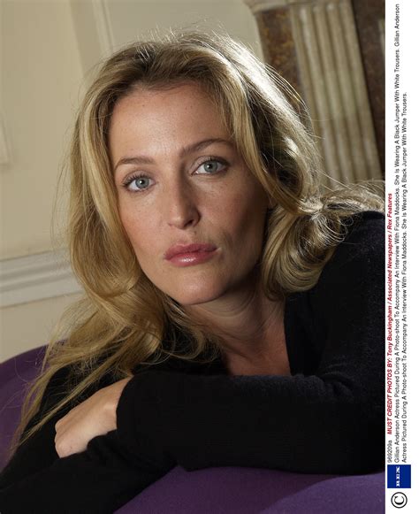 Gillian Anderson Hot: A Comprehensive Look At The Iconic Actress