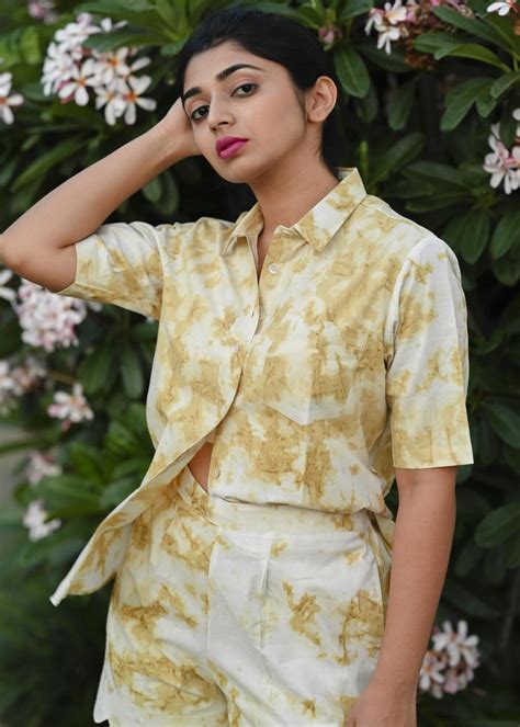 Buy Apanakah Halo Organic Cotton Shirt With Scalloped Shorts For Women ...
