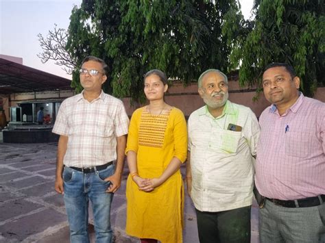 UPSC इंटरव्‍यू में अपनी साड़ी के सवाल पर ऐसा रोचक जवाब देकर वैभवी बनी ...