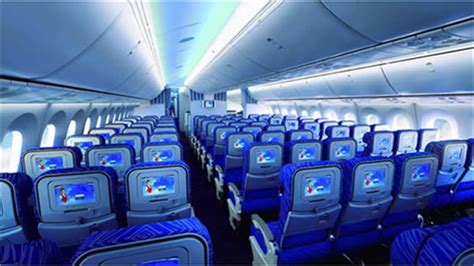 探秘巴航工业E195-E2客机:商务舱配交错座椅 经济舱2+2布局 - 知乎