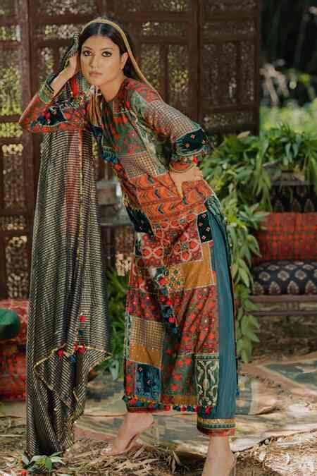 Buy Multi Color Tissue Stripe Dual Toned Pattern Dupatta For Women by ...