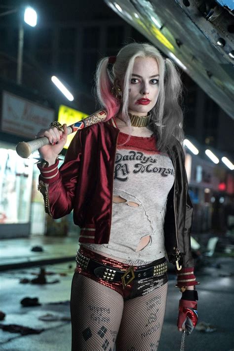 RANDOM: Harley Quinn but with the black and red : r/DC_Cinematic