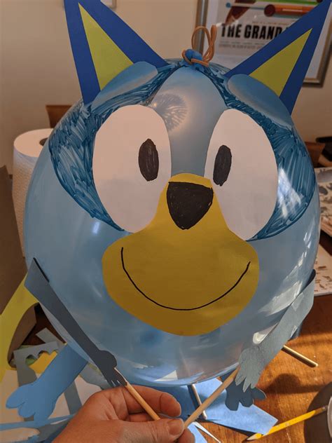 I'm doing a Balloons Over Broadway craft with my kid's kindergarten ...