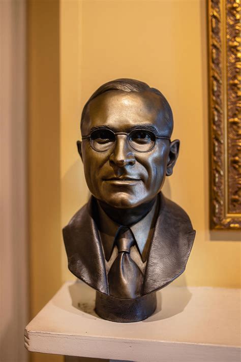 How To Visit The Harry S. Truman Little White House in Key West