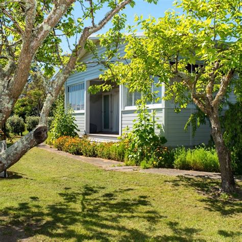 Book a New Zealand bach for your stay