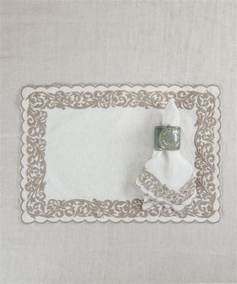Buy Unique Handcrafted Decor | Design Gaatha
