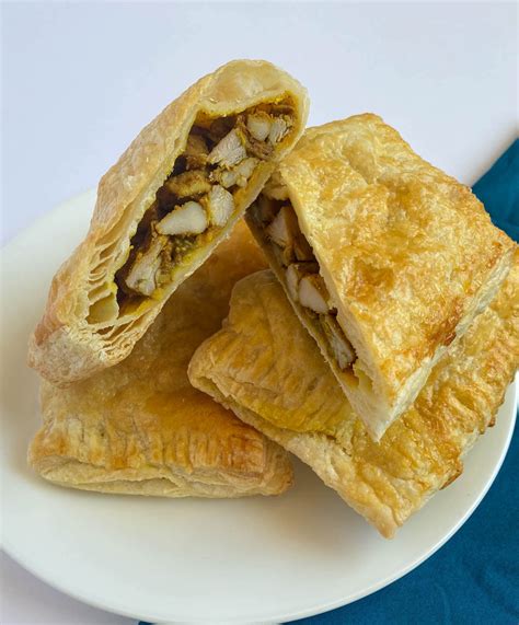 Indian Chicken Curry Puffs | Kari Bakes