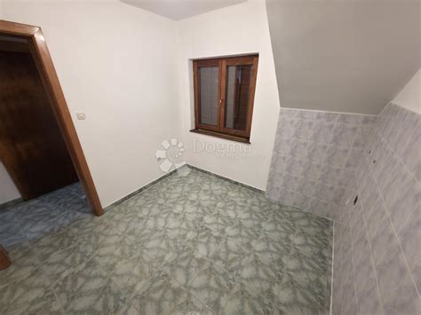 PARKING - TRNJE PRODAJA STANA, 31m2, , stan, površina 31m2