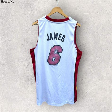 LEBRON JAMES MIAMI HEAT AWAY JERSEY – THRILLOFTHETHRIFT