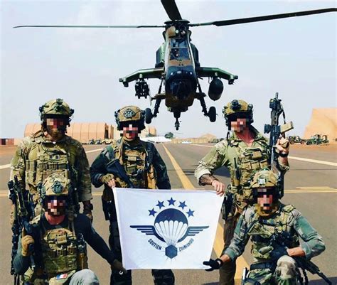 Militaire Commando 的图像结果